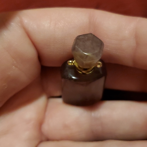 New Rainbow Fluorite Essential Oils Pendant. - Picture 5 of 9